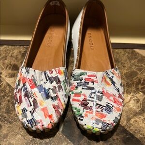 Vibrant Abstract Print Canvas Loafers